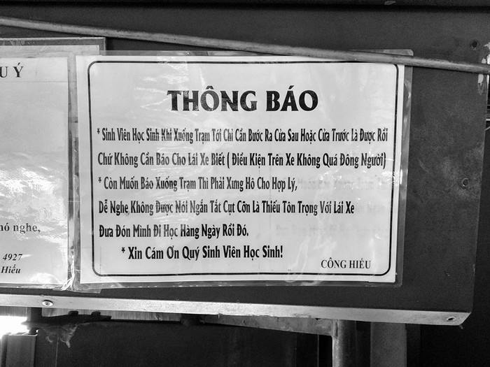 Chỉ ở Sài Gòn mới có những tấm biển báo vừa dễ thương, vừa tưng tửng như thế này thôi