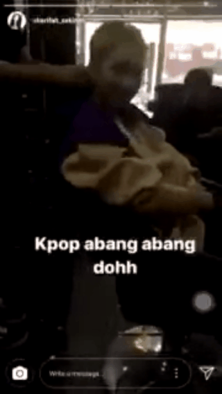Hai nữ diễn viên Malaysia gây phẫn nộ vì cười cợt rôm rả về cố nghệ sĩ Jonghyun (SHINee) Hai nữ diễn viên Malaysia gây phẫn nộ vì cười cợt rôm rả về cố nghệ sĩ Jonghyun (SHINee)