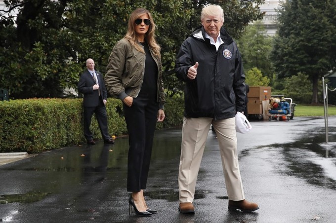 Khoảnh khắc thời trang nổi bật của bà Melania Trump trong năm qua