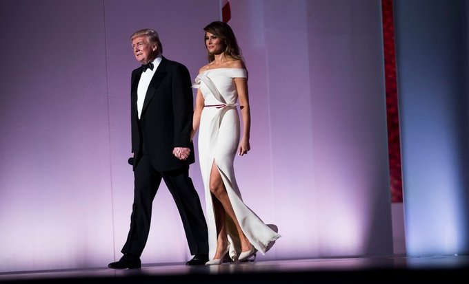 Khoảnh khắc thời trang nổi bật của bà Melania Trump trong năm qua