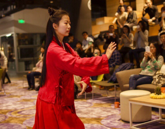 Cô gái được mệnh danh nữ võ sư Kung Fu nóng bỏng nhất Trung Quốc Cô gái được mệnh danh nữ võ sư Kung Fu nóng bỏng nhất Trung Quốc