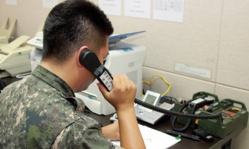 Hàn - Triều thử gọi đường dây nóng quân sự trong 5 phút