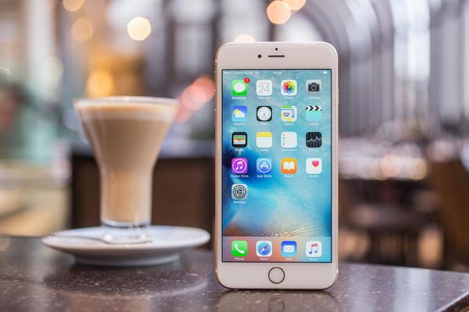 Nhiều Apple Store không còn pin để thay cho khách hàng Nhiều Apple Store không còn pin để thay cho khách hàng