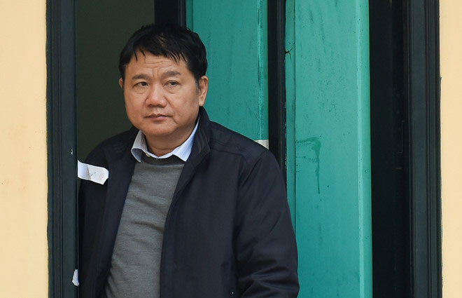 Bị cáo Đinh La Thăng từ chối trả lời luật sư vì lý do sức khỏe