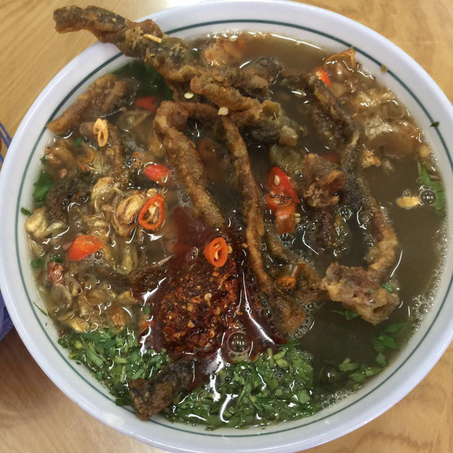 Bị thực khách chê thẳng không ngon, hàng miến lươn Phúc nổi tiếng Hà Nội liền rủa mẹ khách bị ung thư?