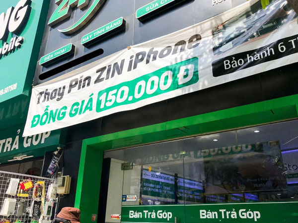 Dịch vụ thay pin iPhone 150.000 đồng ăn theo scandal của Apple ở VN