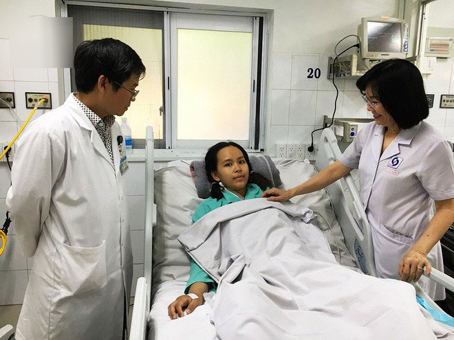 3 lần ngưng tim và hôn mê khi vừa sinh, sản phụ trở về sau nhiều ngày giành giật sự sống với tử thần