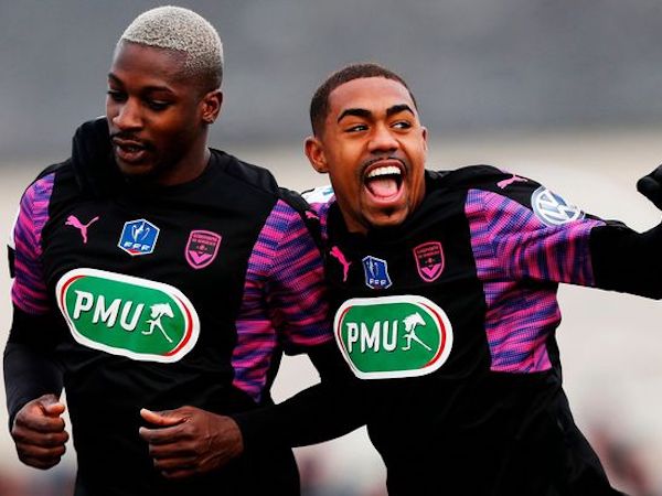Arsenal lao vào tranh cướp Malcom với MU