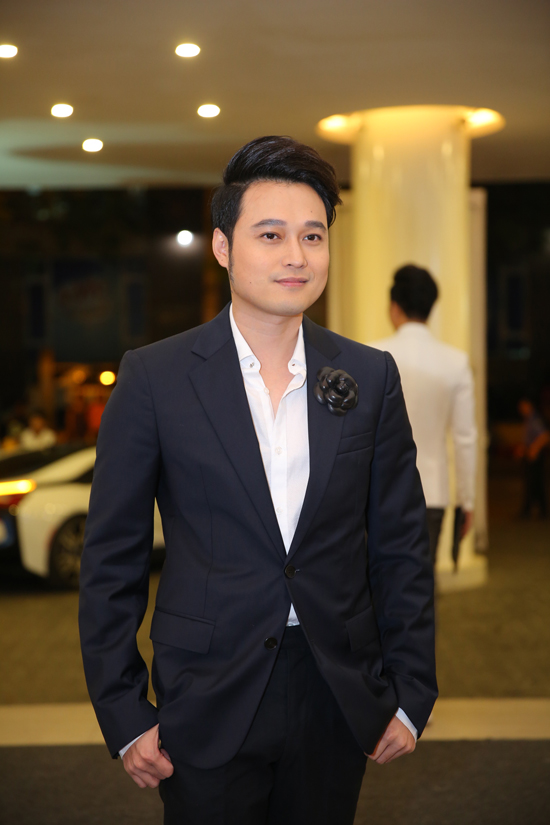 Dàn sao Việt dự hôn lễ của Lâm Khánh Chi