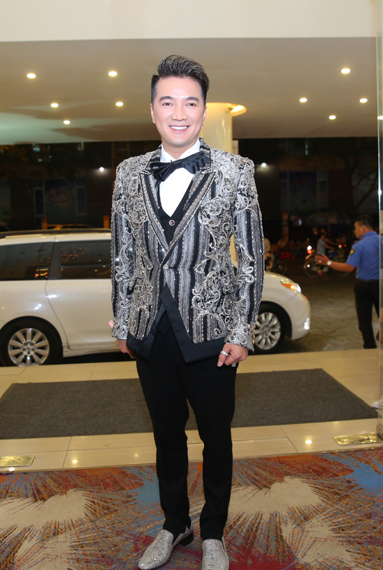 Dàn sao Việt dự hôn lễ của Lâm Khánh Chi