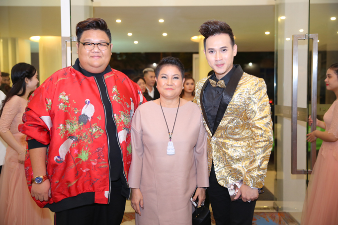 Dàn sao Việt dự hôn lễ của Lâm Khánh Chi