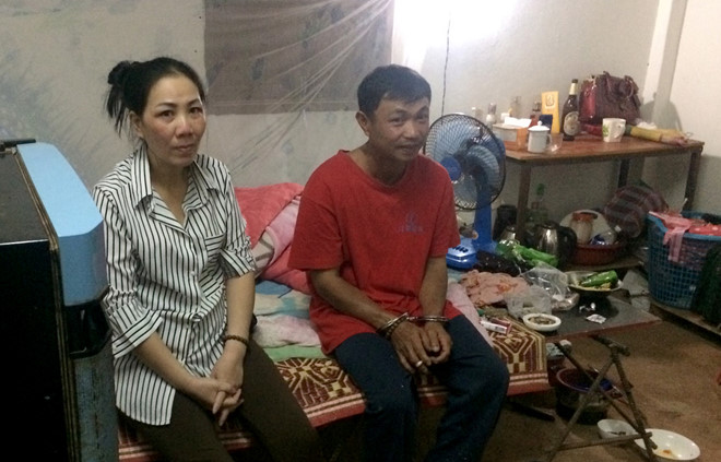 Vây bắt cặp vợ chồng lừa đảo trốn truy nã ở Lào