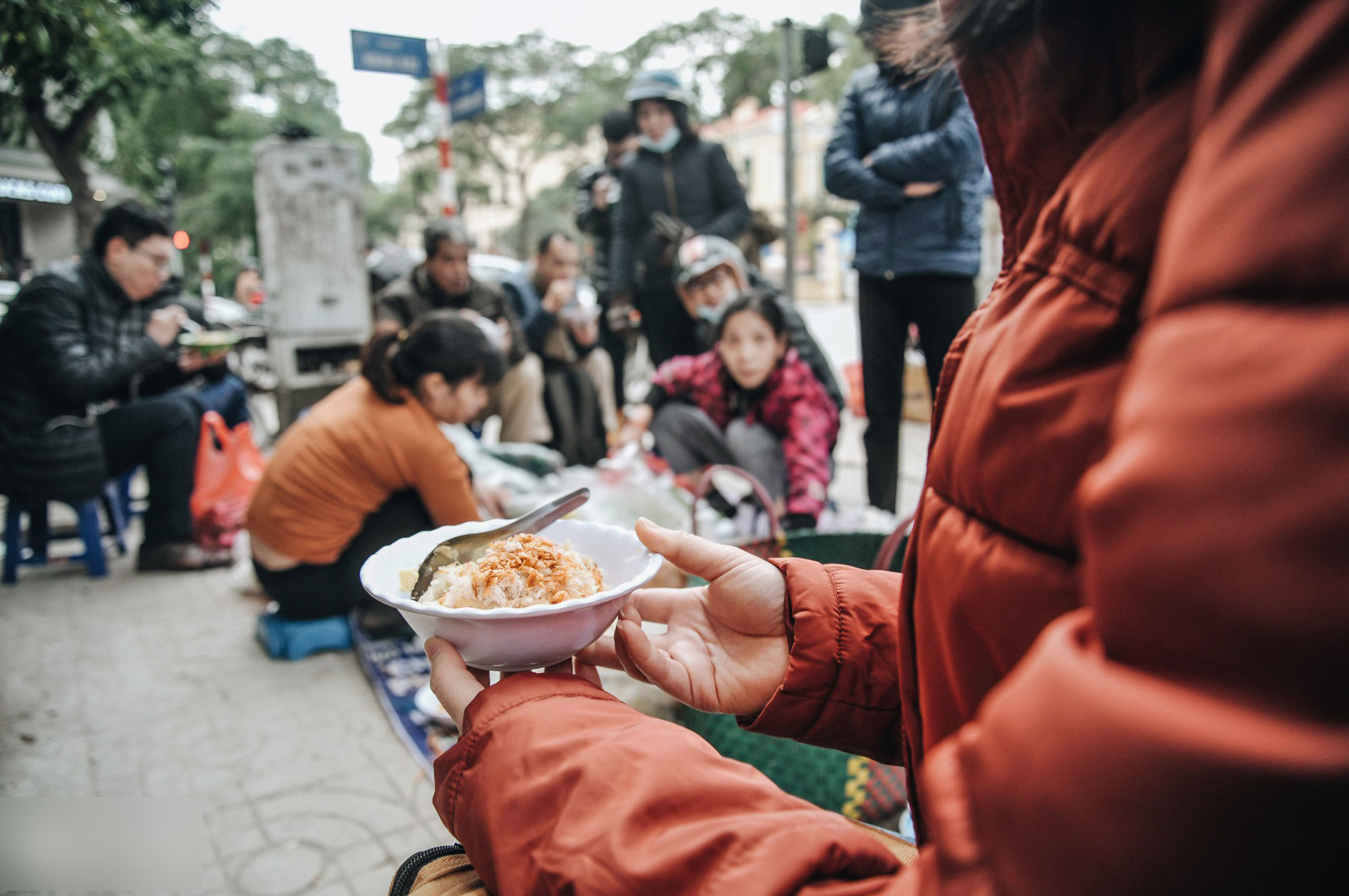 Hà Nội ngày rét mướt có những cái thú rất riêng mà nếu để tâm bạn sẽ thấy Hà Nội ngày rét mướt có những cái thú rất riêng mà nếu để tâm bạn sẽ thấy