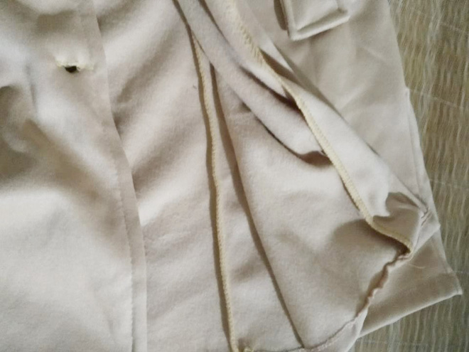 Hí hửng đặt online áo dạ cổ lông sang chảnh diện Tết, bà mẹ trẻ nhận hàng thật mỏng tanh như bánh cuốn