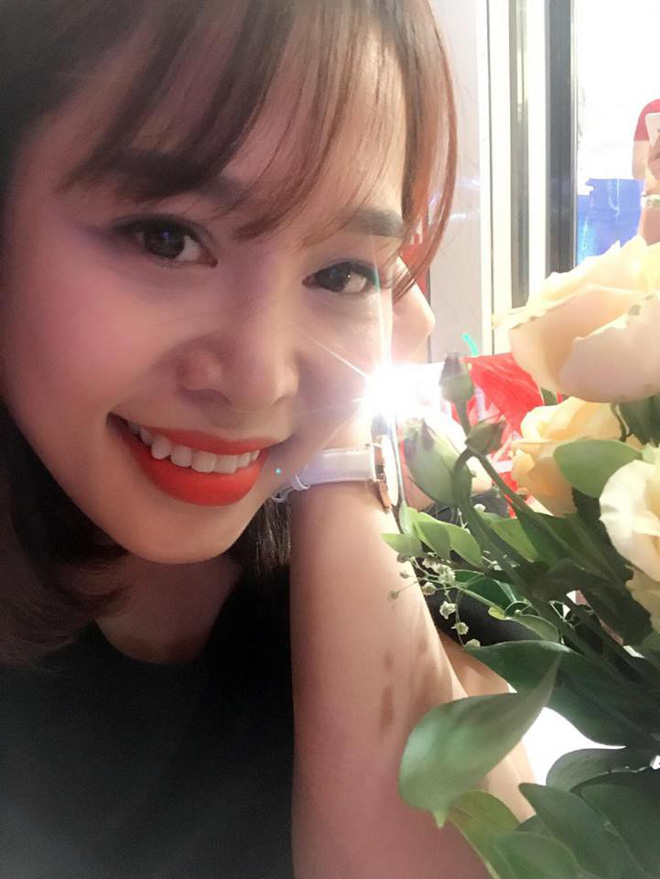 Trời lạnh căm căm 3 độ C, bà mẹ chồng này vẫn dậy từ mờ sáng gói bánh chưng chiều con dâu