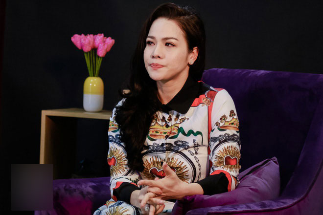 Nhật Kim Anh: Tôi bị liệt nửa người ở Mỹ, bị mắng chửi là bà mẹ chỉ biết đi chơi! Nhật Kim Anh: Tôi bị liệt nửa người ở Mỹ, bị mắng chửi là bà mẹ chỉ biết đi chơi!