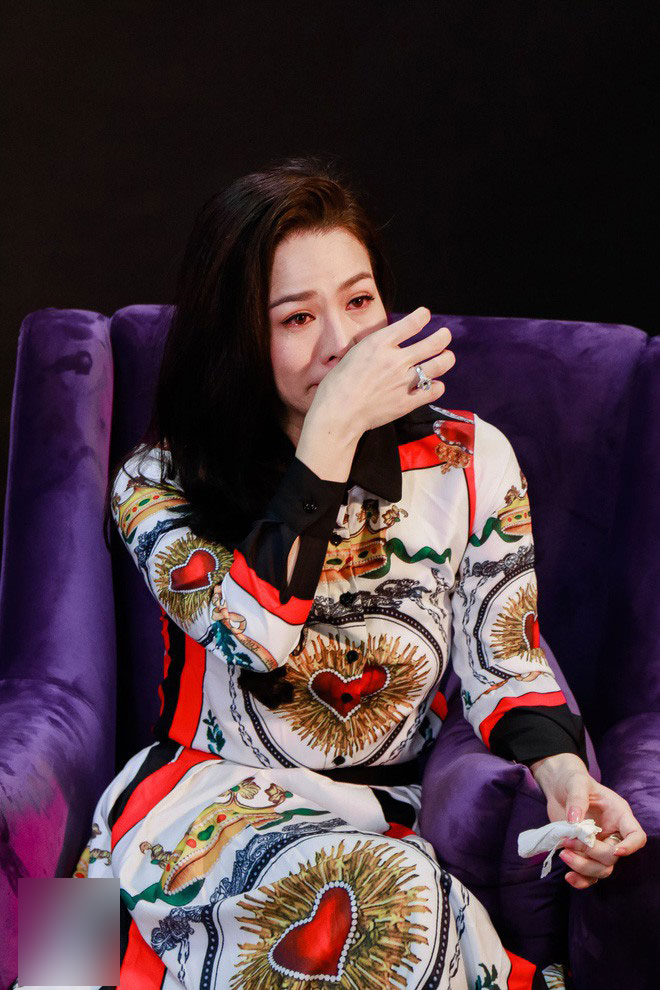 Giàu có, mở 2 công ty riêng nhưng Nhật Kim Anh lại bật khóc vì chưa làm được điều này cho mẹ Giàu có, mở 2 công ty riêng nhưng Nhật Kim Anh lại bật khóc vì chưa làm được điều này cho mẹ