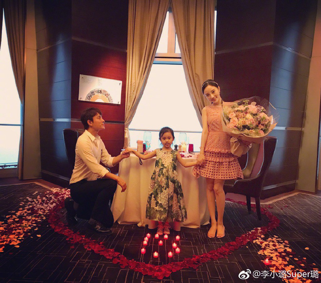 Vì những khoảnh khắc tình tứ này, Lý Tiểu Lộ khiến fan phẫn nộ khi ngoại tình với PGone