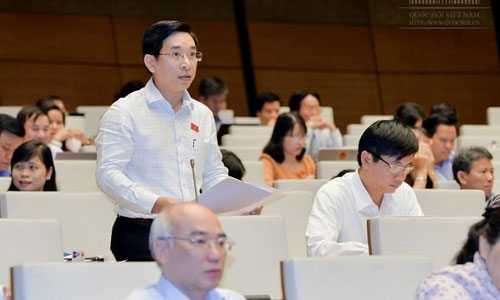 Đã có bao nhiêu cán bộ từ quan?