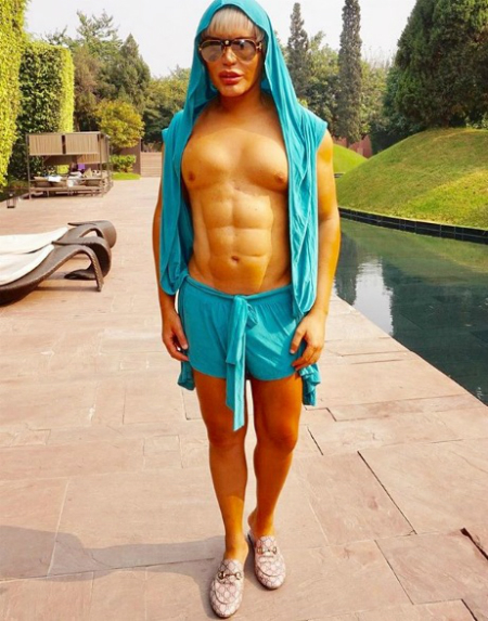 Người đàn ông cắt 4 xương sườn để thu gọn vòng eo