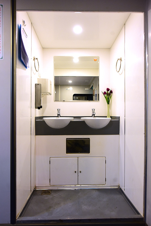 Đoàn tàu chất lượng cao hành trình Bắc Nam