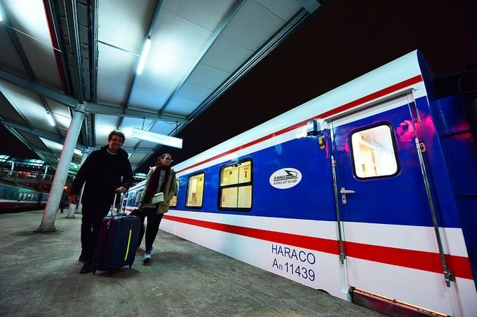 Đoàn tàu chất lượng cao hành trình Bắc Nam