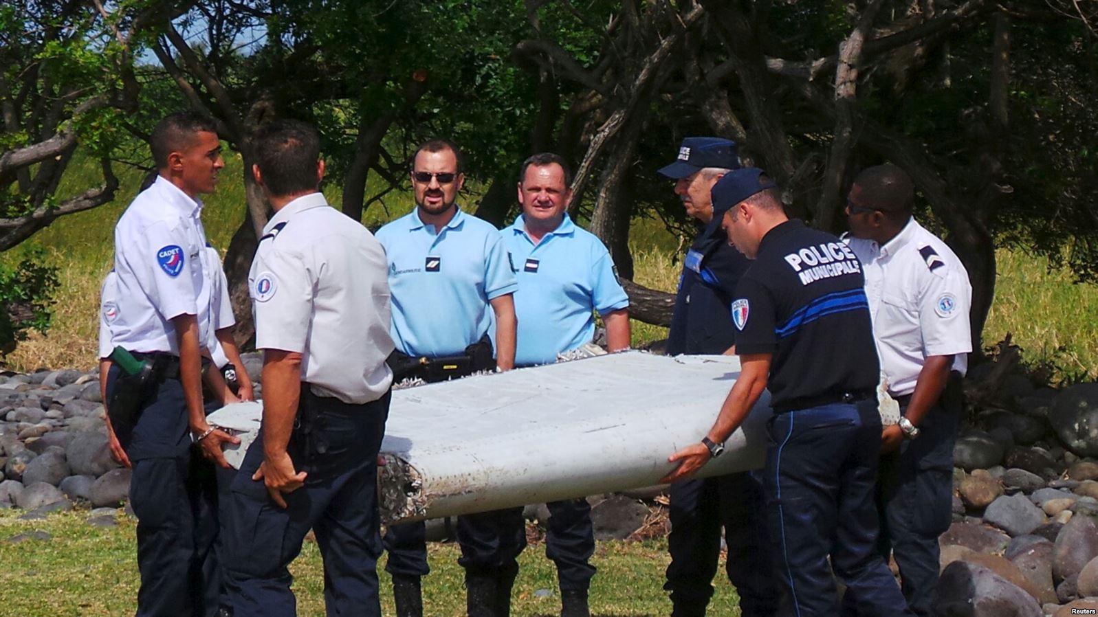 Malaysia chi 70 triệu USD để tìm ra máy bay mất tích MH 370 Malaysia chi 70 triệu USD để tìm ra máy bay mất tích MH 370