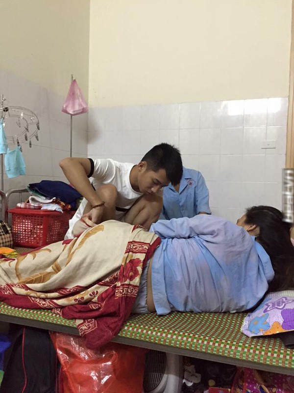 Chuyện chồng thuê giường gấp cho vợ mới đẻ nằm, ép nhường giường bệnh viện cho bà nội ngủ cùng cháu khiến chị em dậy sóng