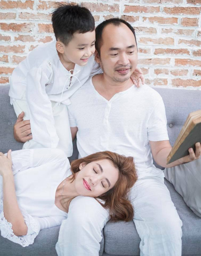 Tiến Luật vẫn yêu điên cuồng Thu Trang sau 7 năm cưới Tiến Luật vẫn yêu điên cuồng Thu Trang sau 7 năm cưới