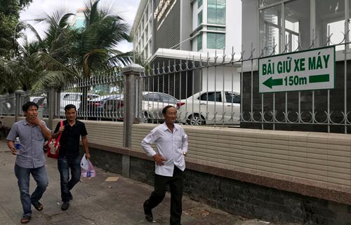 Bí mật sau vỉa hè quận 1: Lãnh đạo quận nói gì?