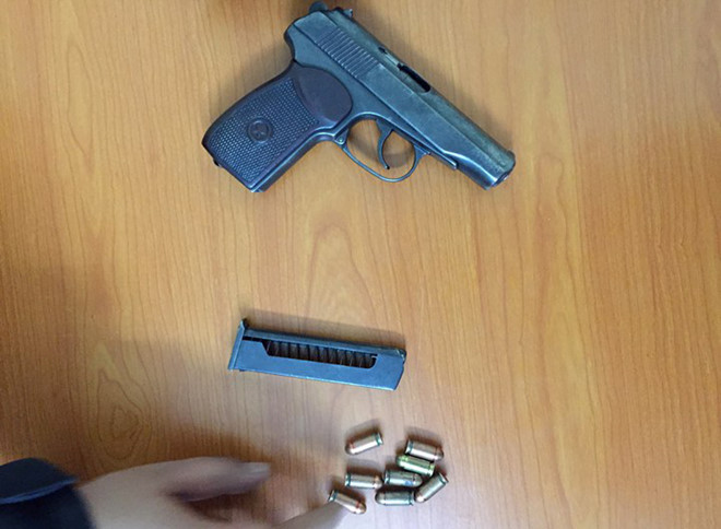 Cảnh sát 141 truy đuổi thanh niên tàng trữ súng trong ôtô