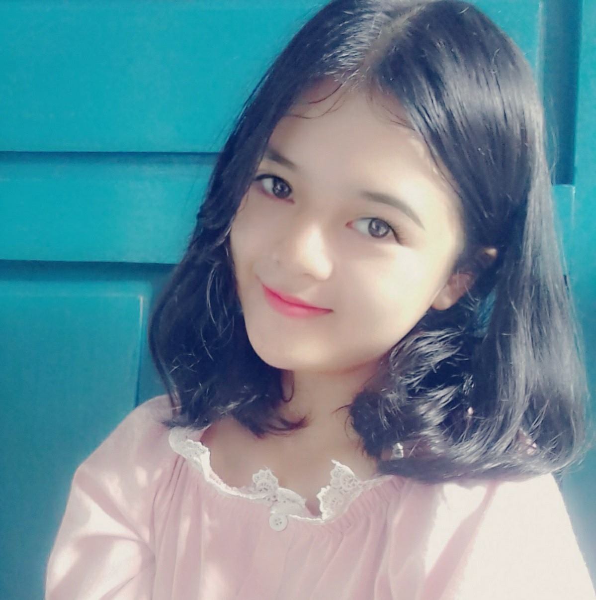 Thanh niên kể nuôi bạn gái 5 năm vẫn bị cắm sừng, cô gái lên tiếng: Mình không được đi học ĐH và bị đánh