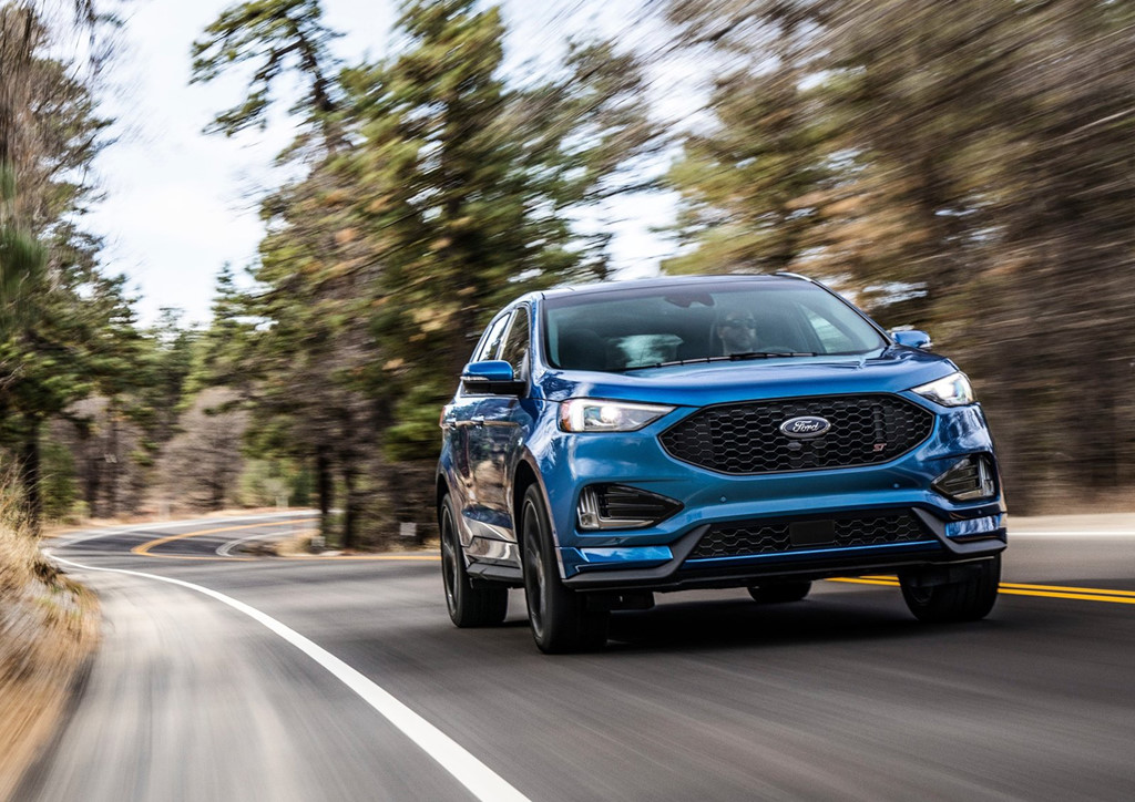 Ford Edge ST 2019 - crossover đối đầu Hyundai SantaFe Sport