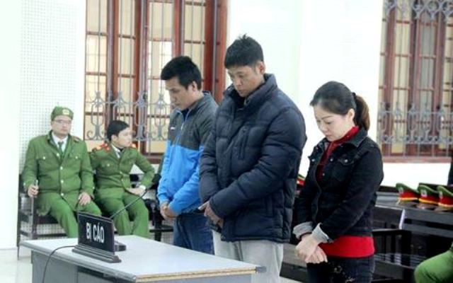 Bản án đắt giá cho người mẹ sử dụng chính con gái 5 tuổi buôn bán ma túy vì nể người đàn ông lạ