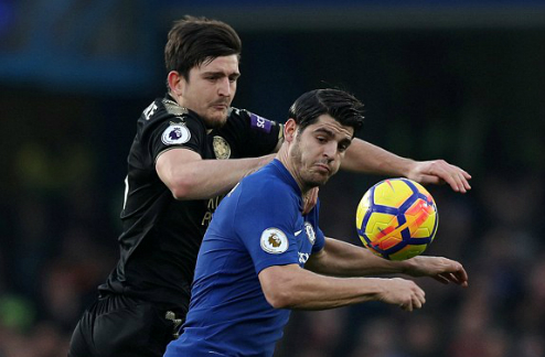 Chelsea tiếp tục hòa trước Leicester dù chơi hơn người