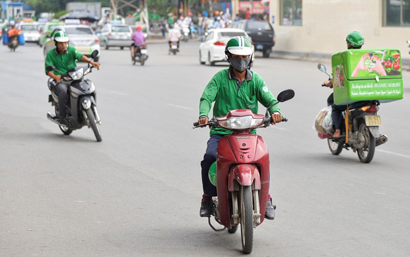 Grab tăng giảm chiết khấu: Vị trí của tài xế quá yếu thế để đàm phán
