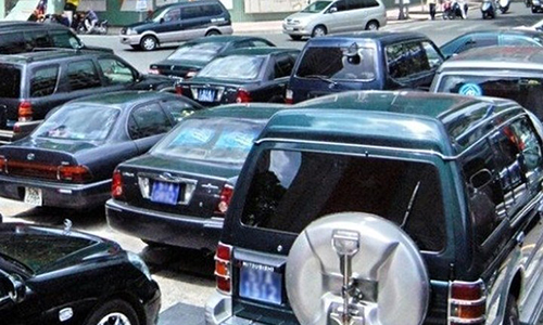 Hải quan thanh lý 50 ôtô, giá từ 16 triệu đồng
