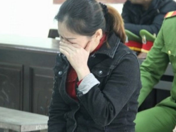 Bản án đắt giá cho người mẹ sử dụng chính con gái 5 tuổi buôn bán ma túy vì nể người đàn ông lạ