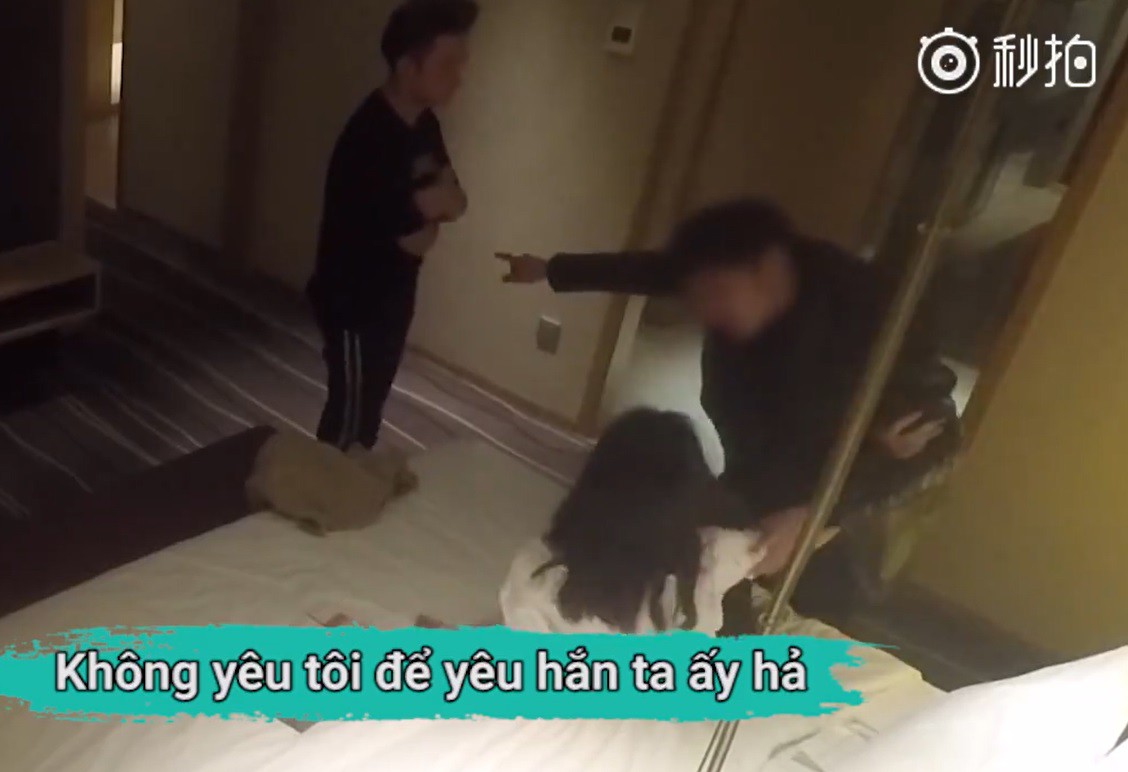 Bị bắt quả tang cắm sừng bạn trai 4 năm, cô gái nói: Anh tỉnh táo lại hộ tôi với, đến nhà còn chả mua được