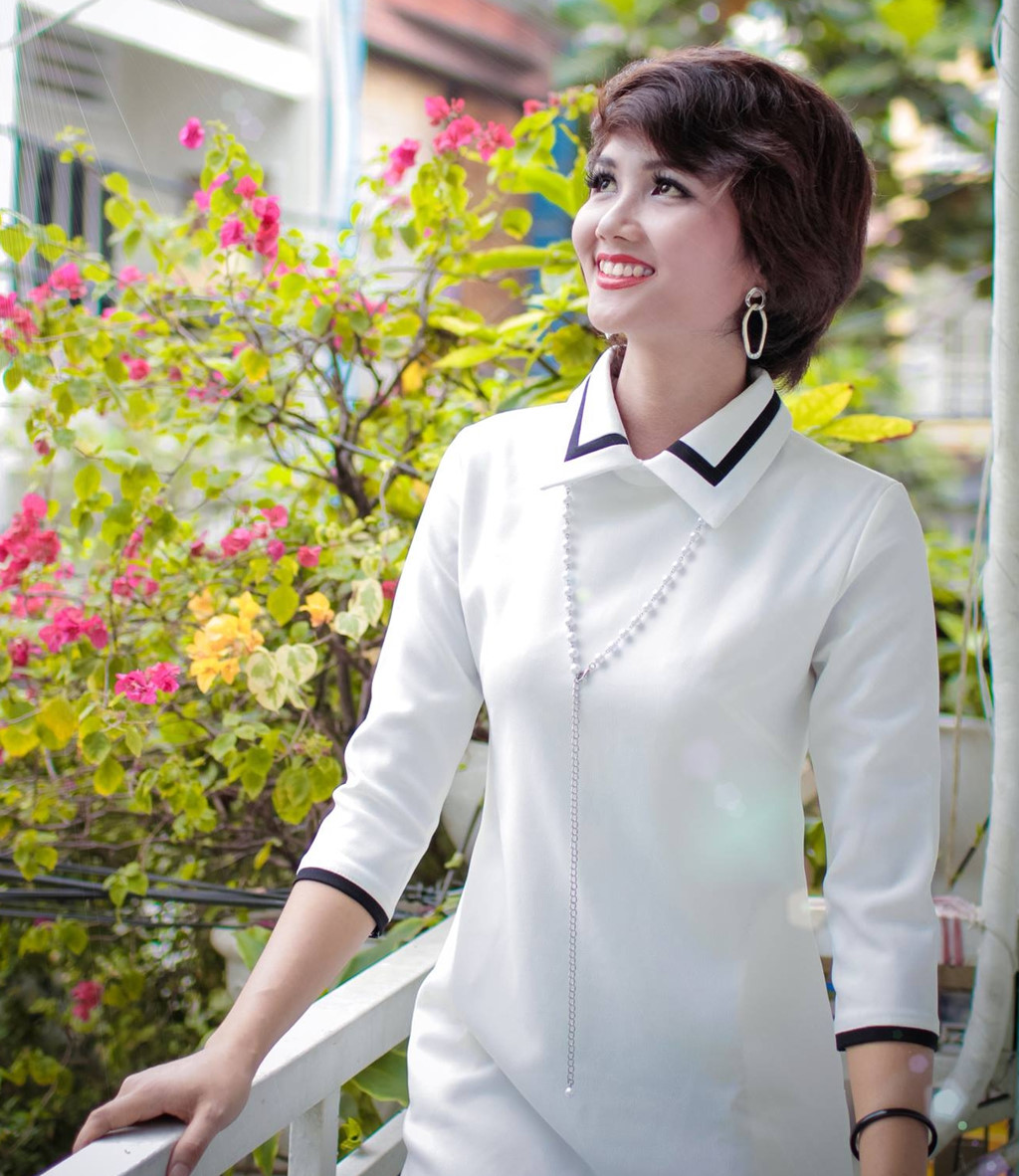 Ảnh quá khứ của Hoa hậu Hoàn vũ HHen Niê lại gây chú ý