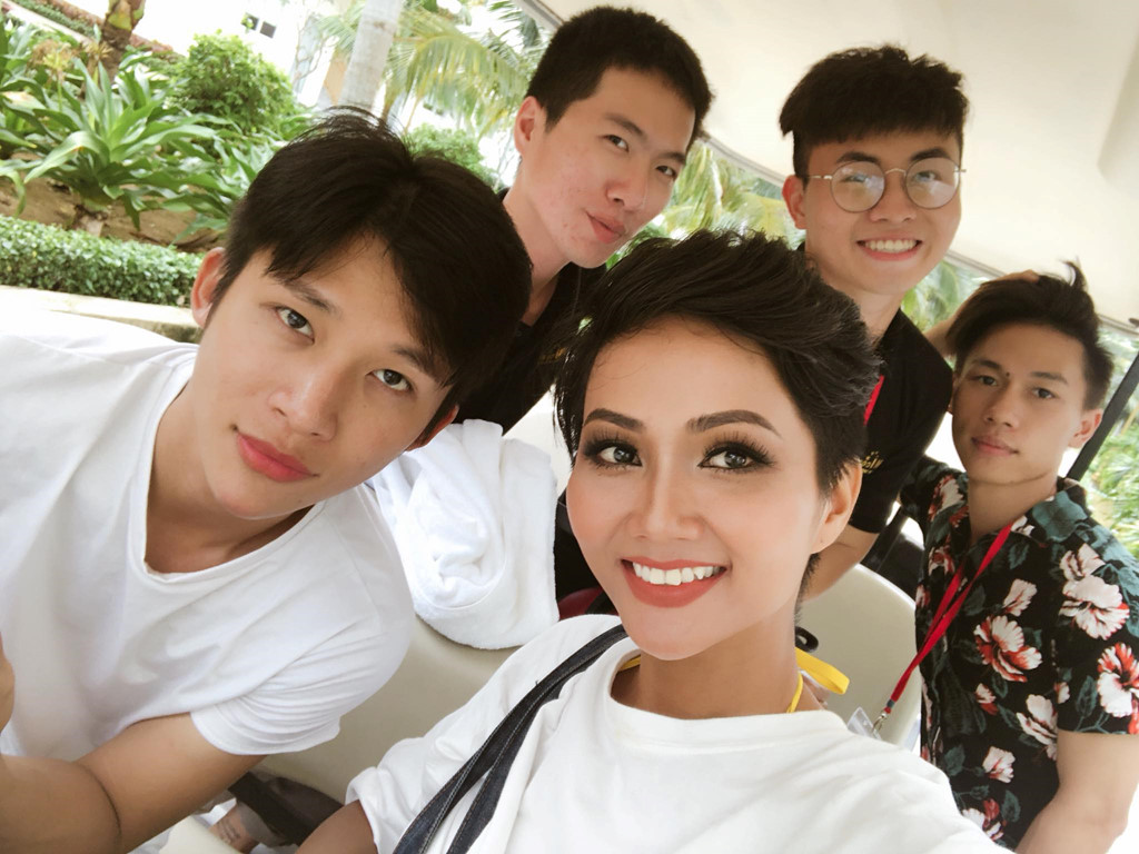 Ảnh quá khứ của Hoa hậu Hoàn vũ HHen Niê lại gây chú ý