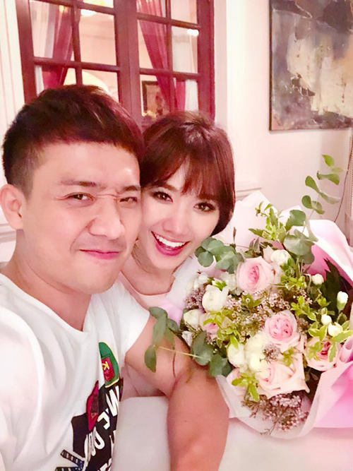 Trấn Thành - Hari Won ngọt ngào kỷ niệm 2 năm yêu nhau Trấn Thành - Hari Won ngọt ngào kỷ niệm 2 năm yêu nhau