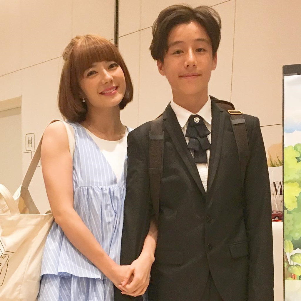 Tiểu soái ca 13 tuổi đã cao 1m70, học giỏi, đàn hay