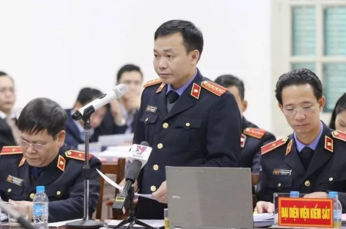 Luật sư của ông Đinh La Thăng: VKS áp dụng lẫn lộn luật