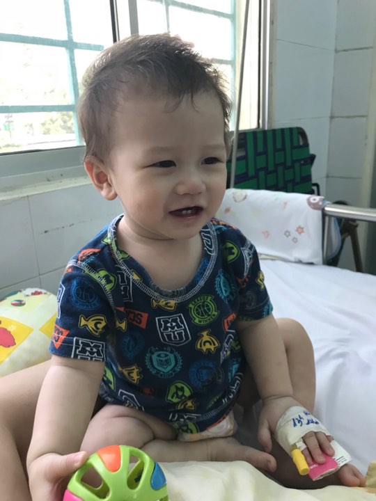 Mẹ tưởng con chỉ bị viêm phổi nhưng cuối cùng lại mắc bệnh lạ nguy hiểm Mẹ tưởng con chỉ bị viêm phổi nhưng cuối cùng lại mắc bệnh lạ nguy hiểm