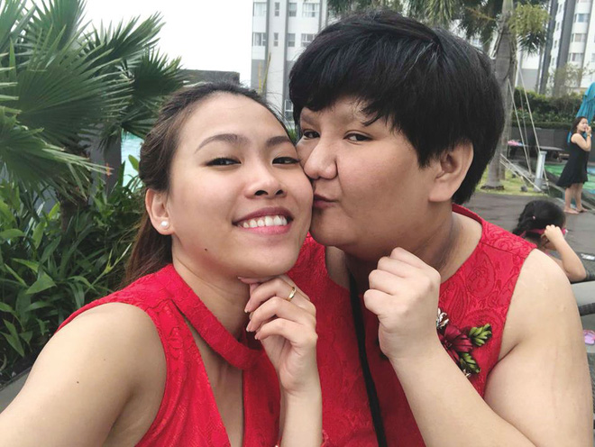Câu chuyện đằng sau hành trình yêu thương của cô em gái bị não úng thủy dặn chị trong ngày cưới: Chị lấy chồng, đừng bỏ Lan nha! Câu chuyện đằng sau hành trình yêu thương của cô em gái bị não úng thủy dặn chị trong ngày cưới: Chị lấy chồng, đừng bỏ Lan nha!