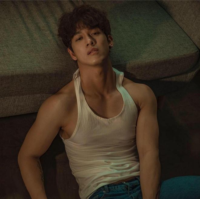 Diễn viên Song Luân viết tâm thư tố chị gái ruột mượn tiền không trả