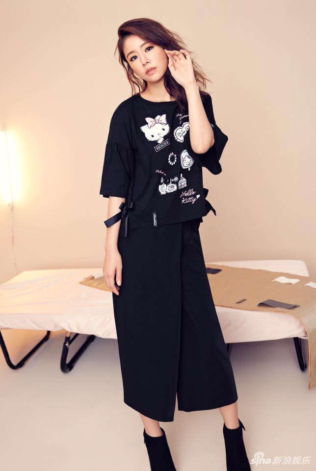 Các nàng gái 1 con còn chờ gì mà không học tập ngay gu thời trang trẻ trung của Lâm Tâm Như Các nàng gái 1 con còn chờ gì mà không học tập ngay gu thời trang trẻ trung của Lâm Tâm Như