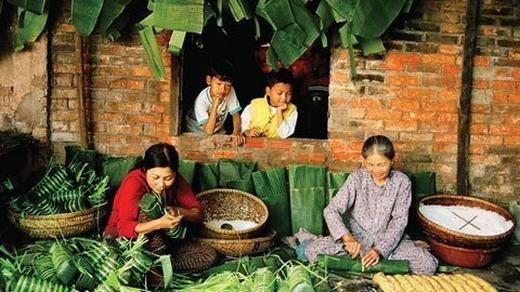 Thành công, danh vọng liệu còn ý nghĩa nếu sợi dây tinh thần lỏng lẻo mà Tết là điểm nối?