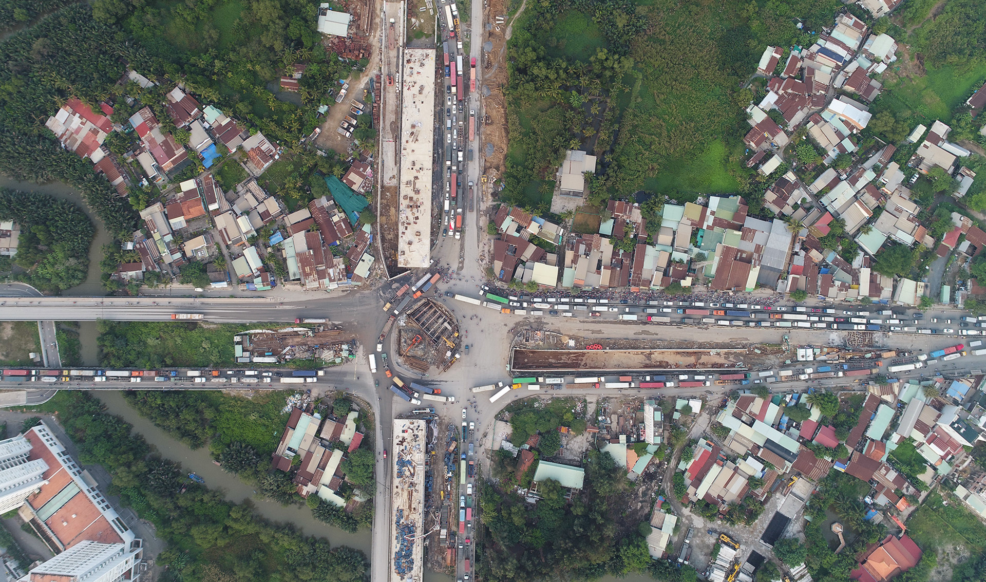 Ám ảnh đoạn đường 8 km đi mất 6 tiếng ở Sài Gòn